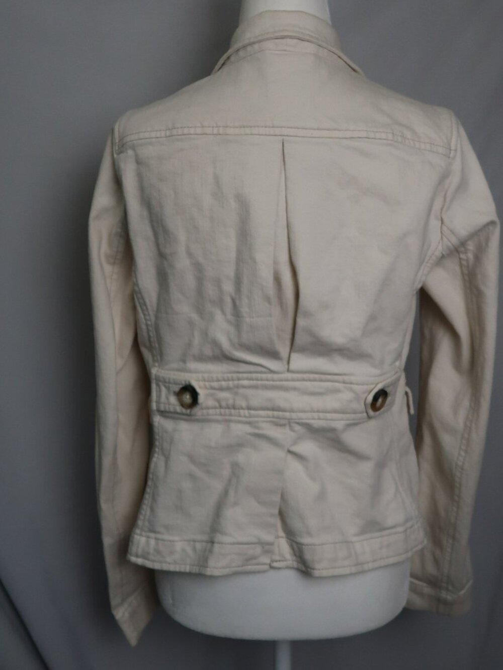 white GAP jacket - Picture 2 of 5